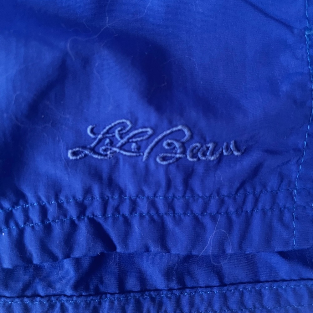 L.L. Bean vintage blue windbreaker - Picture 2 of 5